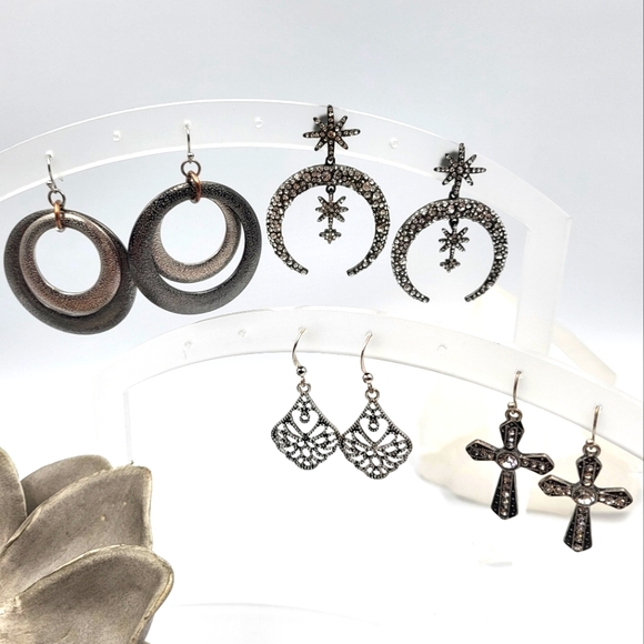 4 Pair - Black & Silver Sparkly Earrings Package - Picture 1 of 7